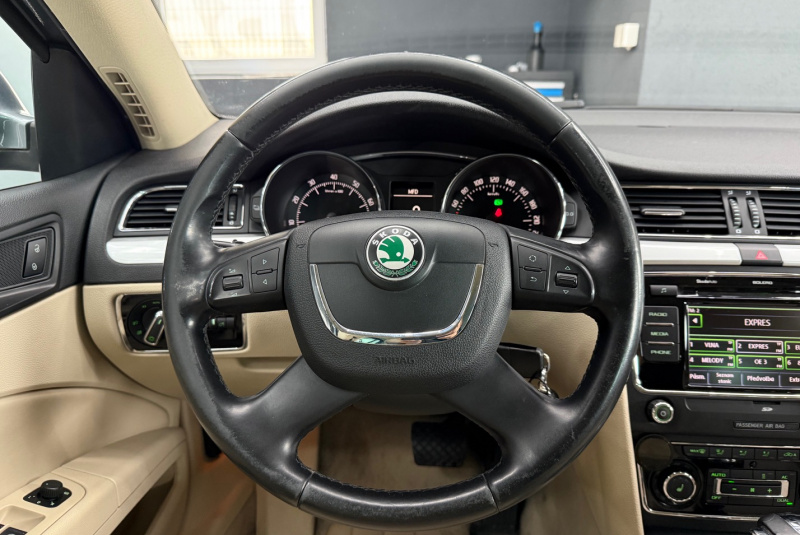  Ponuka vozidiel / Škoda Superb Combi 2.0 TSI Comfort DSG - video