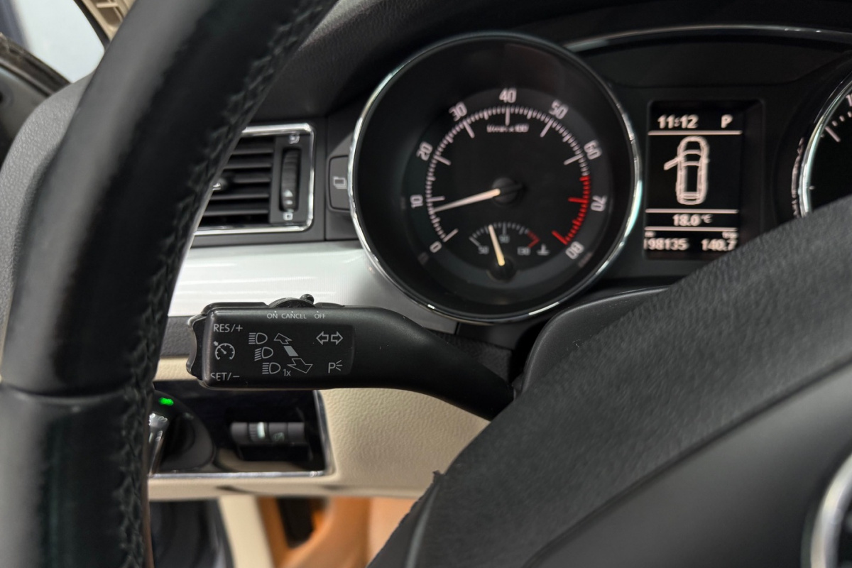 Ponuka vozidiel / Škoda Superb Combi 2.0 TSI Comfort DSG - video