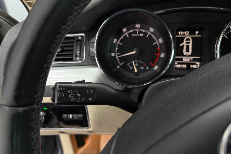 Ponuka vozidiel / Škoda Superb Combi 2.0 TSI Comfort DSG - video