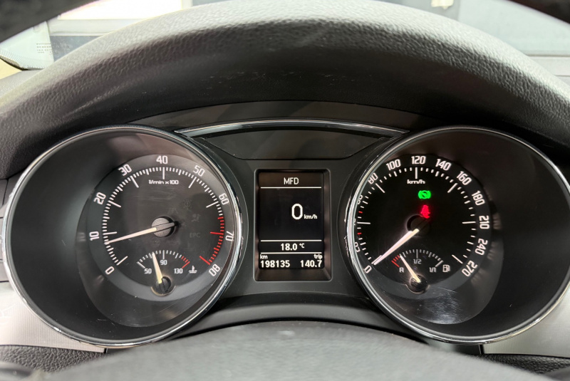  Ponuka vozidiel / Škoda Superb Combi 2.0 TSI Comfort DSG - video
