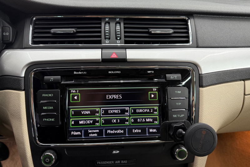  Ponuka vozidiel / Škoda Superb Combi 2.0 TSI Comfort DSG - video