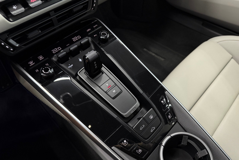  Ponuka vozidiel / Porsche 911 Turbo  - video