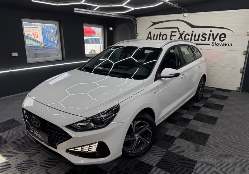 Hyundai i30 CW 1.5 T-GDi mHEV Family DCT