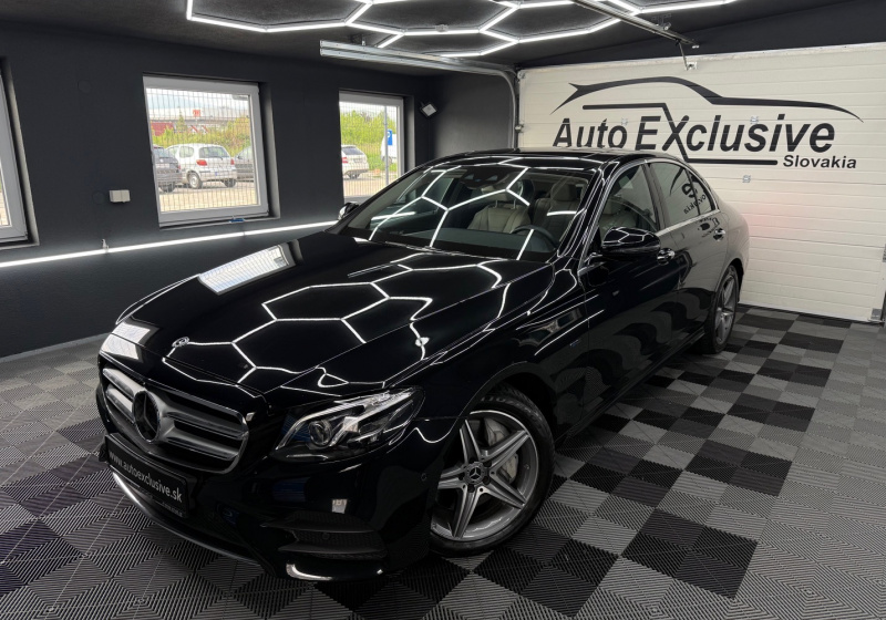 Mercedes-Benz E trieda Sedan 300 EQ Power Plug-in-Hybrid